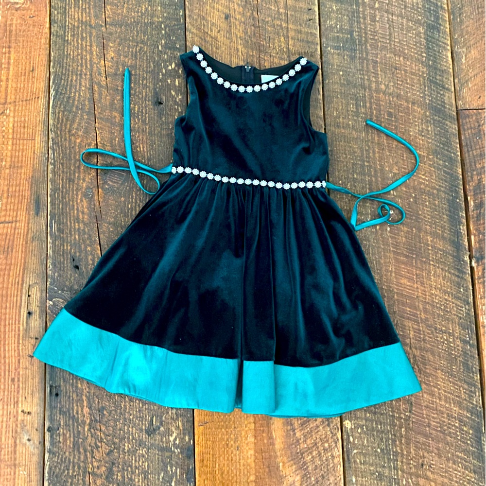 Rare Editions Girls Velvet & Pearl Dress